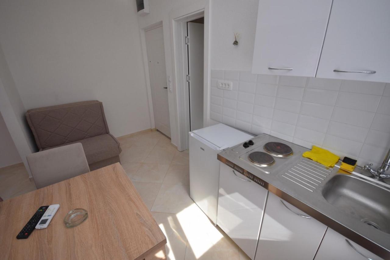 Subotic S Apartmani Risan Exteriör bild